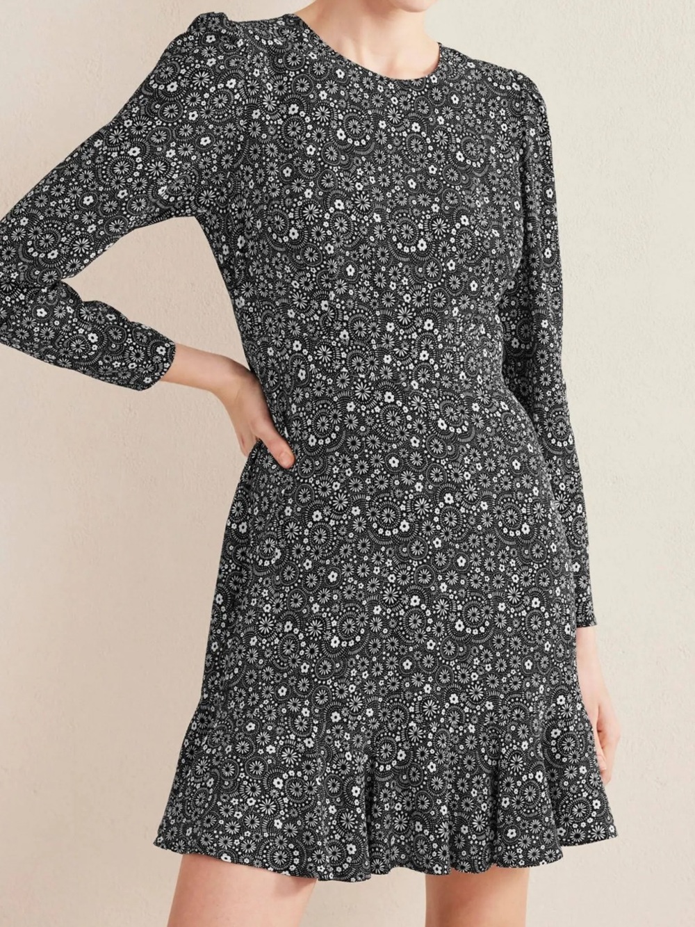 Boden  Women’s Black Floral Long-Sleeve Ruffle-Hem Dress 14